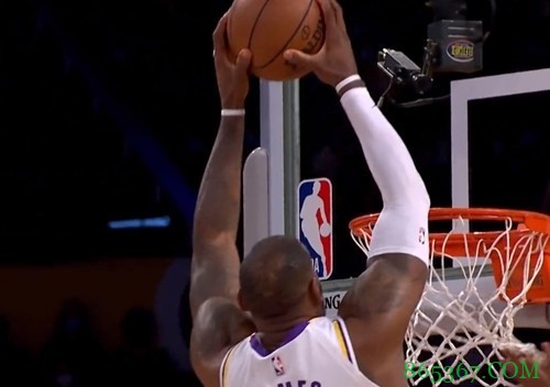 湖人VS太阳G4述评：收缩放投?浓眉伤退风云突变 老詹与老炮斗法