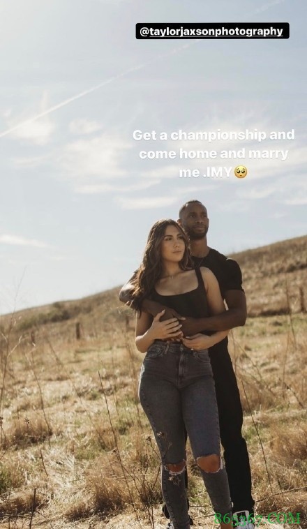 冠军没拿人已到手?弗格与女友订婚