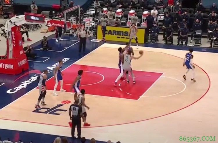 布鲁克斯：小洛佩兹是一个没有感情的勾手机器