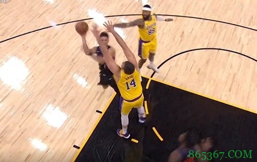 湖人VS太阳G5述评:一招挡拆针对到死 投射终究是硬伤