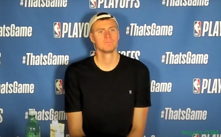 波津：本赛季像我的新秀赛季 我只是抢进攻篮板&防守&折返跑