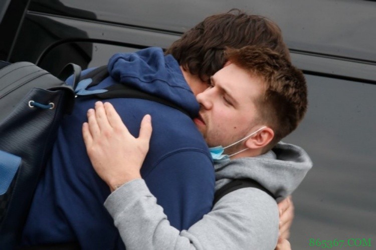 东契奇和博班已回到欧洲 将和各自国家队汇合备战奥运资格赛