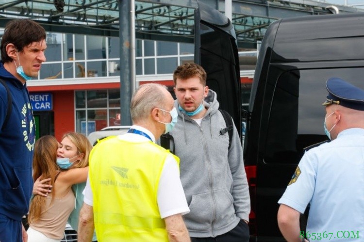 东契奇和博班已回到欧洲 将和各自国家队汇合备战奥运资格赛