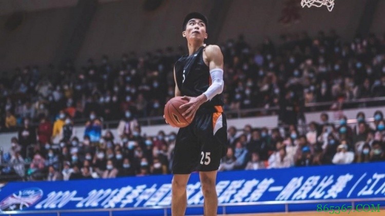 官方：北京青年队队员范依铭加入NCAA一级联盟波特兰大学