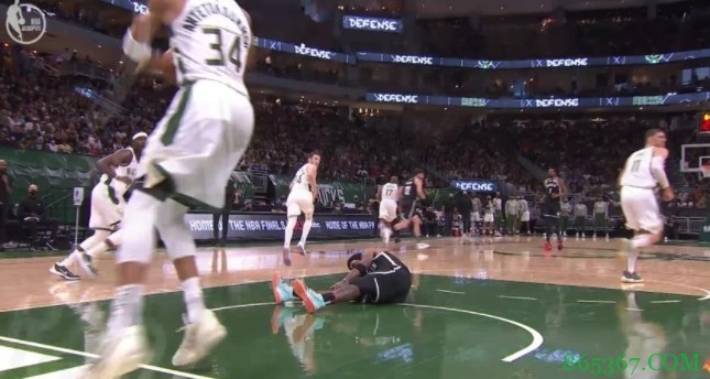 米切尔更新社媒：靠 为欧文祈福??