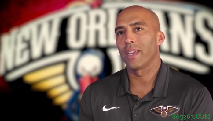 名记:鹈鹕将认真考虑让球队助教文森担任球队主帅