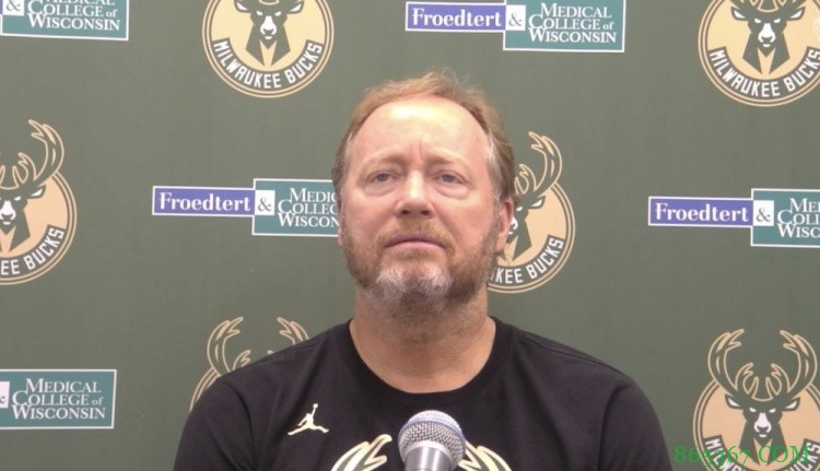 布帅:我们还没到绝望的地步 球员们有着很好的心态