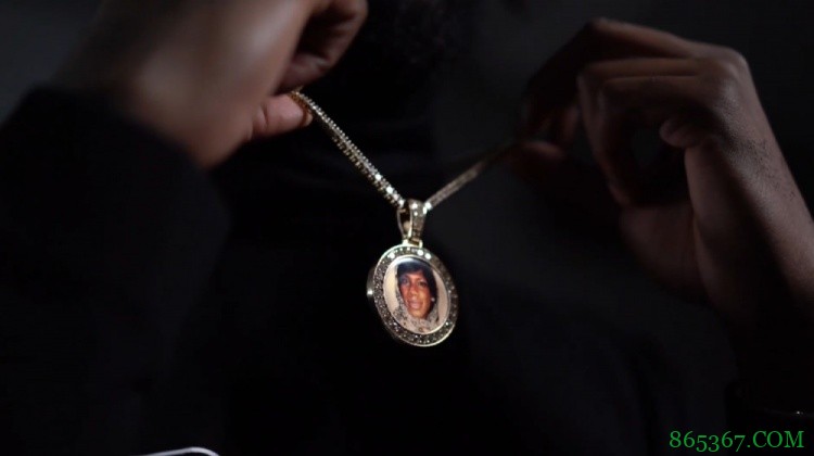 【亲笔】雷吉-布洛克悼念逝去的姐姐妹妹：想深情呼唤她们