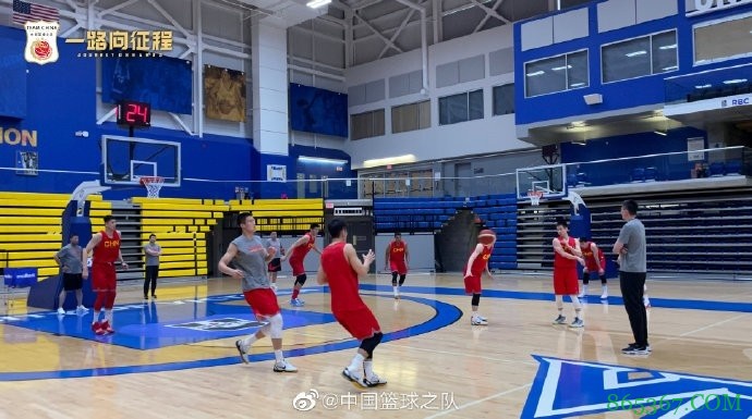 中国男篮历经28小时抵达维多利亚 今日进行了第一堂训练课