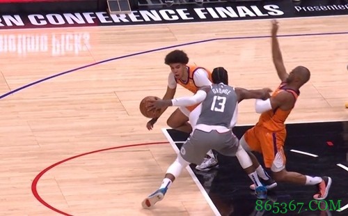 西决G4述评：复古肉搏白刃战！纯粹的篮球 除了强硬再无生路