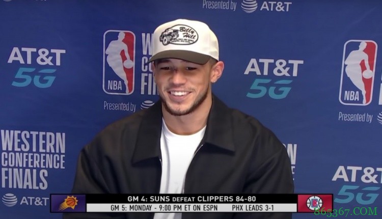 布克:摘了面具才意识到脸上会挨好多下 之后可能不得不重拾面具