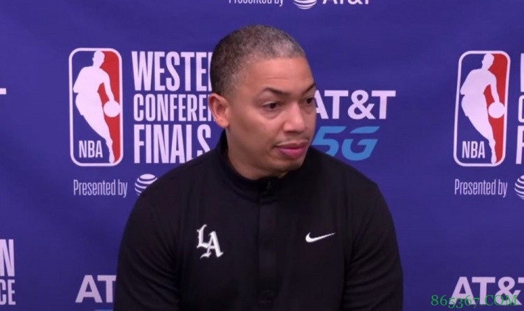 卢:我曾告诉考辛斯我也不确定哪场用什么阵容 而他随时做好准备