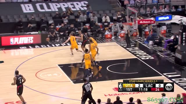 ?小卡31+7 乔治31+9 米切尔37+5 快船三人20+胜爵士扳平比分