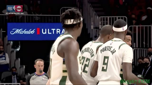 ?字母哥伤退 杨伤停 路威21+8 博格丹20+5 老鹰擒鹿扳平比分