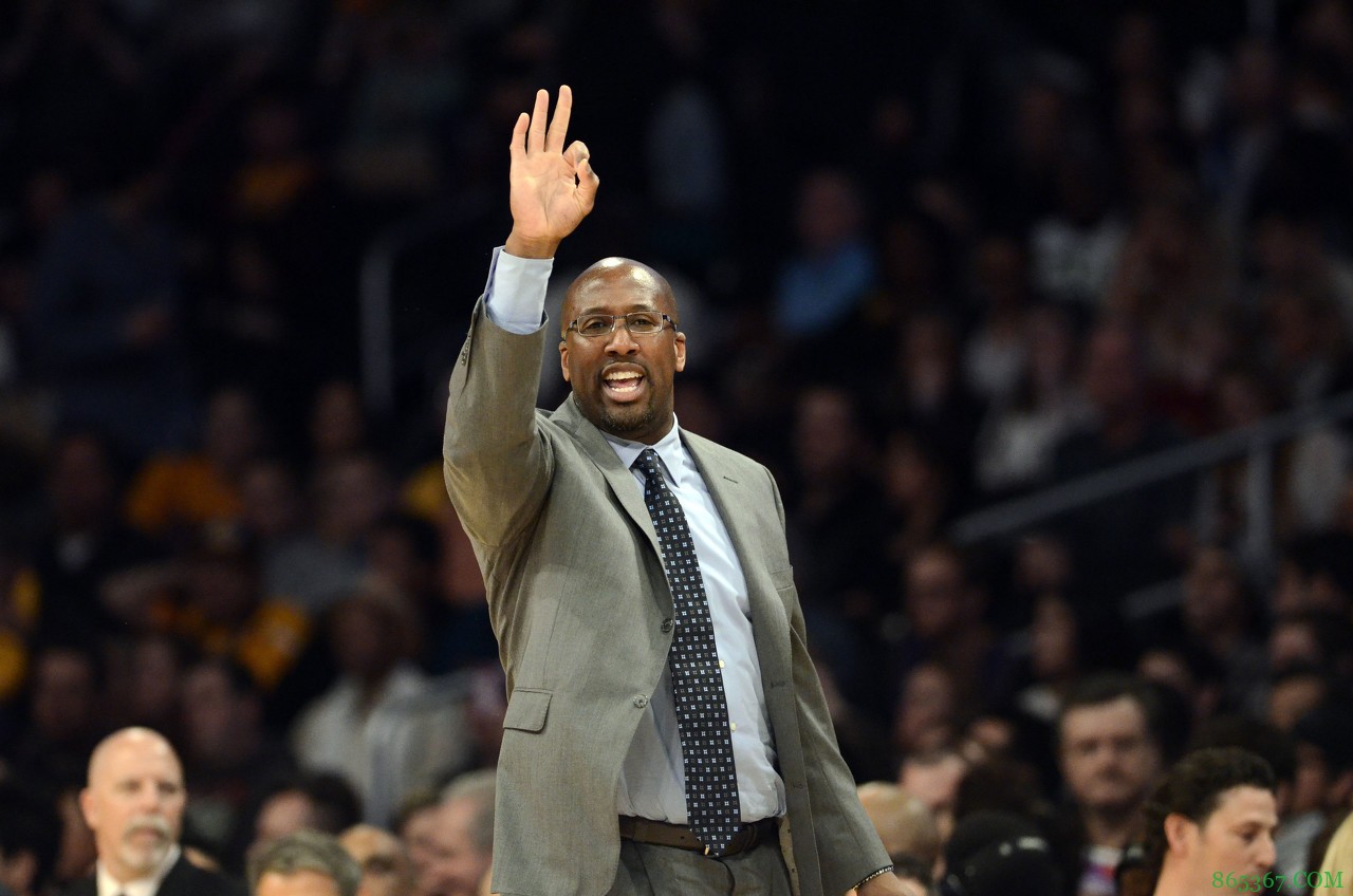 B/R记者：勇士助教迈克-布朗正在寻求成为NBA主帅的机会