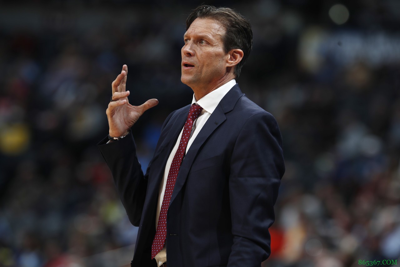 斯奈德:我们有过投篮不进的比赛 这时你就需要依靠防守