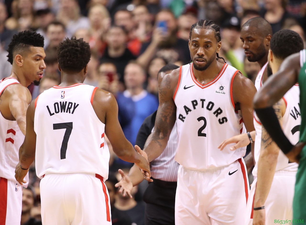 客场两败，航母将沉？从卡椒组合看洛杉矶快船现状