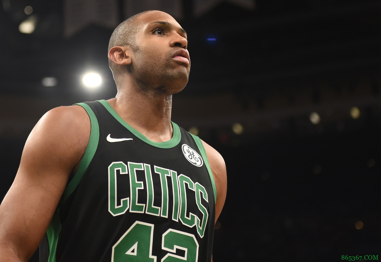 重磅!肯巴-沃克被送至雷霆 霍福德重回绿军