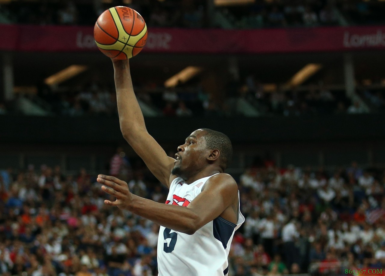 杜兰特：喜欢为国家队打球 再次跟追梦&科尔共事会很有趣