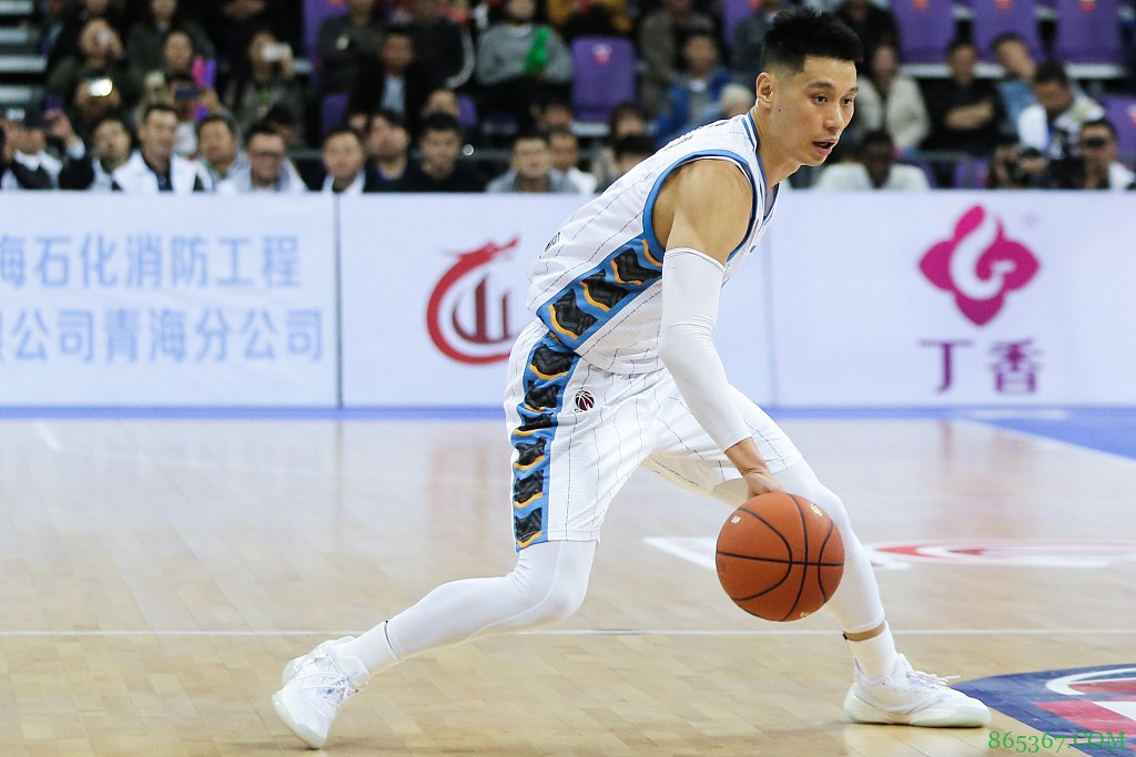 翟晓川：很开心又能和豪哥一起打球了 豪哥是我的榜样