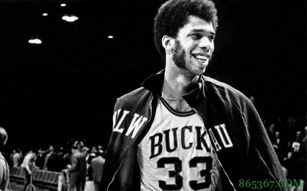 五十年了!分区决赛四支球队上次夺冠的是1971年的雄鹿