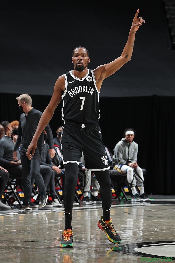 哈登谈G5取胜：杜兰特的表现不可思议 但这是一场团队胜利