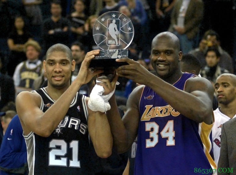 【揭秘】大学期间的邓肯：因一个玩笑被发掘 坚持完成学业再参选