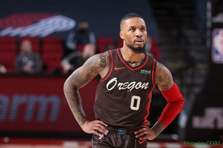 真的猛！利拉德系列赛场均34.3分10.2助攻 三分命中率44.9%