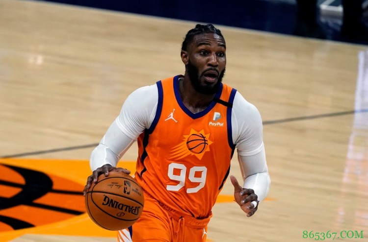 决定加盟太阳时克劳德曾收多条规劝短信：他们十年没进季后赛了