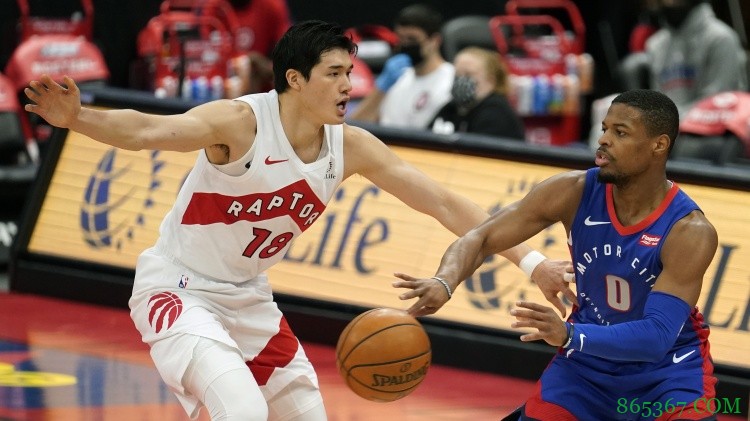 名记:活塞不会续约丹尼斯-史密斯 约瑟夫有望留队