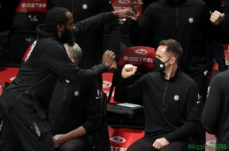 纳什:哈登今天会穿着打扮一番然后来现场为队友加油