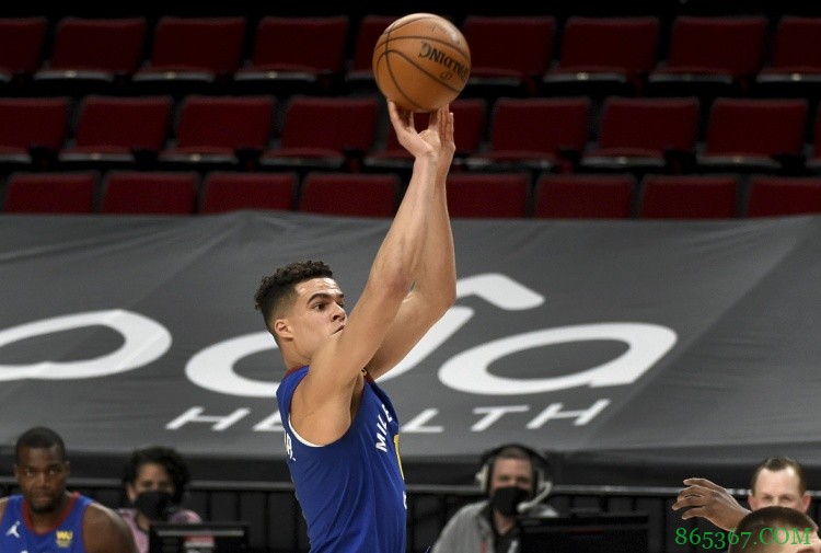 前途无量!小波特开场半节时间三分4中4拔出12分