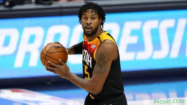 费沃斯：快船的小球打法有些棘手 我们被他们击败了这是事实