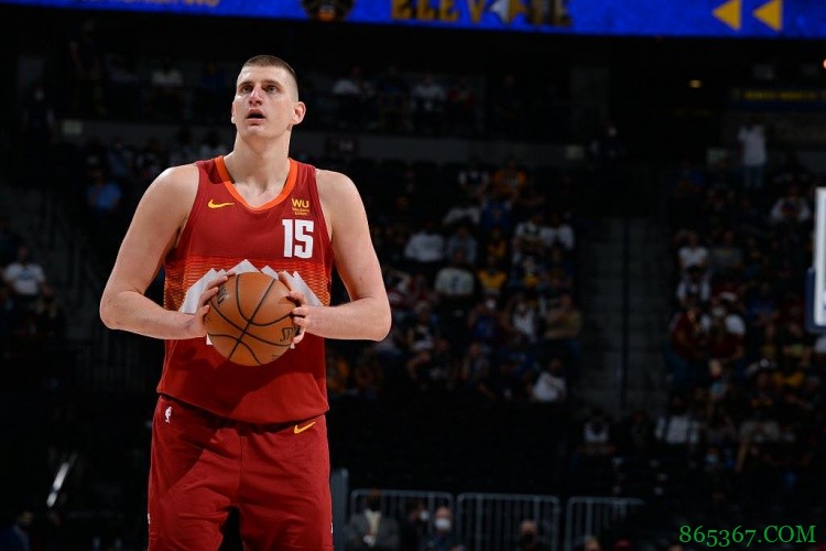 马龙:希望这不是约基奇唯一一个MVP 他是下狗拿到MVP的代表