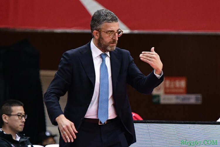 北青报：北京男篮重新集结备战新赛季 助教乔里欧暂时带训