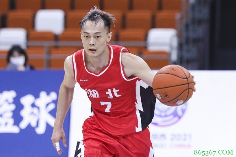 北京青年报:汤杰宣布参加NBA选秀 是炒作还是真有实力?