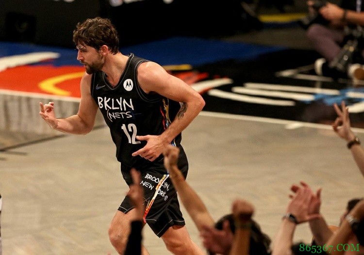 纳什：不担心乔哈的状态 无论输赢我们都正在不断成长