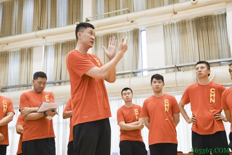 中国男篮集训邀请书寄语：为正名，为救赎，为球队，为祖国！