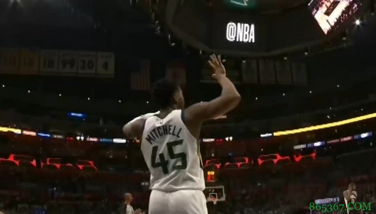 揭秘|爵士既遗憾又惊喜的赛季 背后是米切尔对投篮和身体的打磨