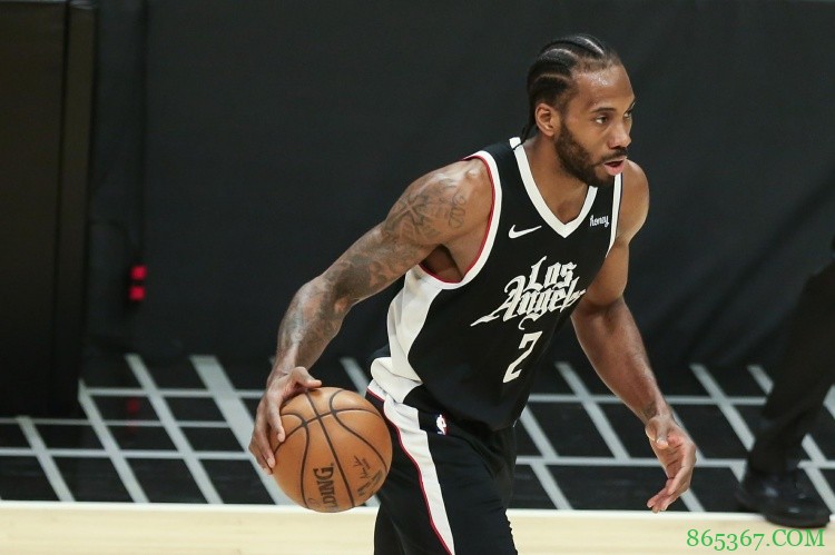 卢:莱昂纳德确定缺战G2小莫未定 小卡一直在远程为球队支招