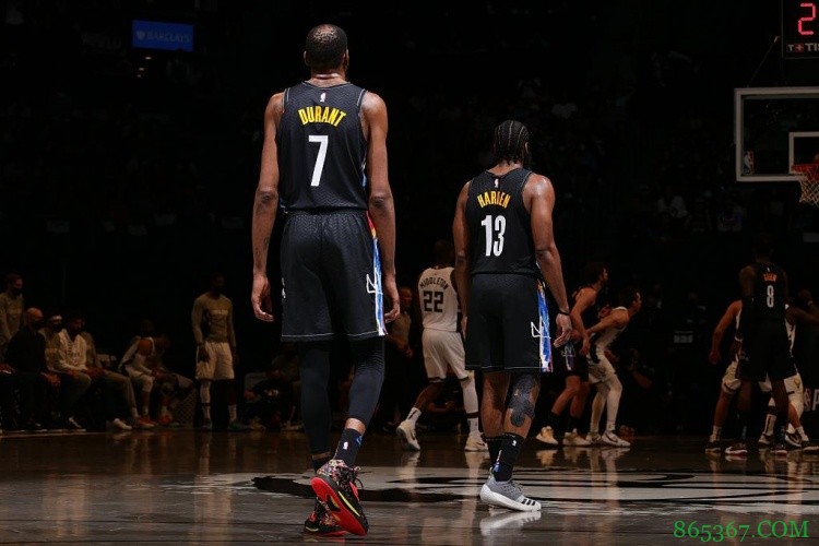 Skip:KD在季后赛最大的负担是哈登 他的表现是灾难级的