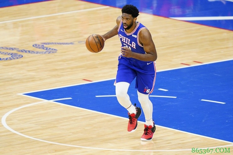 准“三双”！恩比德24中9砍22+13+2帽+8失误