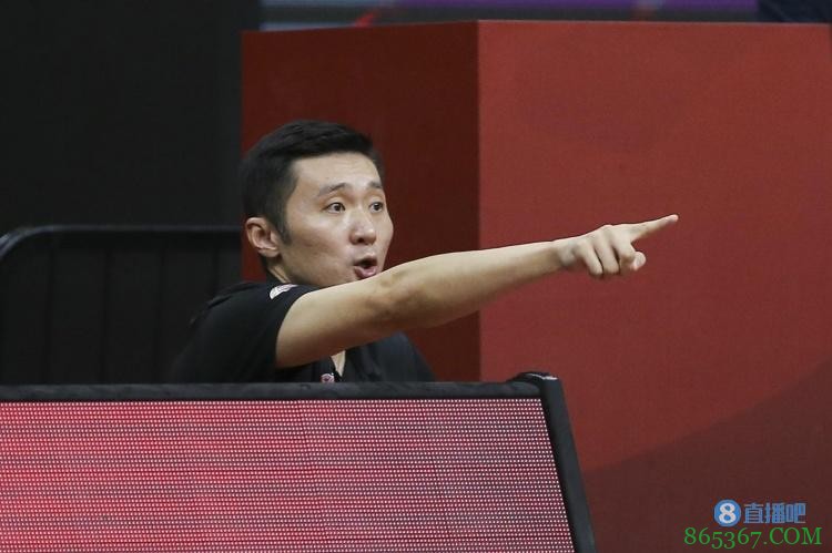 东体:上海男篮开启夏训 刘炜转型担任U19青年队主帅