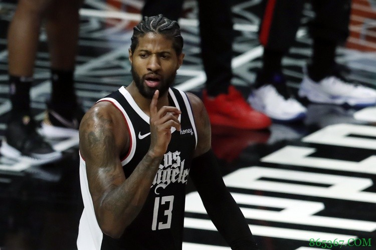 过去20年仅4名球员能以连续16场20+开启季后赛 科杜韦椒在列