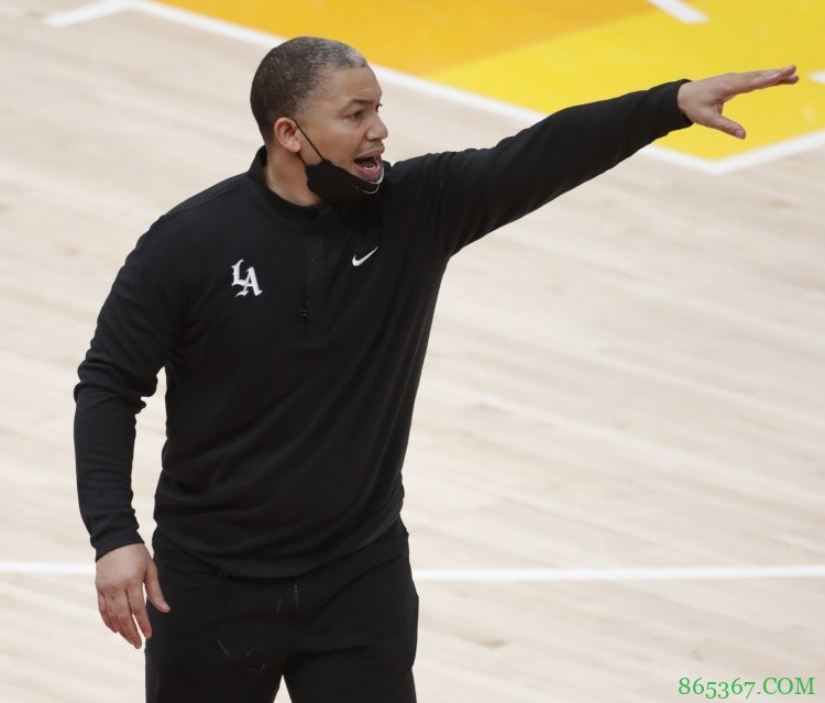 是什么打破了快船51年的魔咒？每个人都是自己的救世主