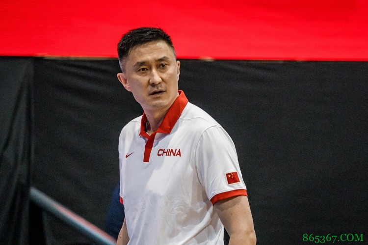 杜锋：亚预赛一场比一场打得好 男篮会在25号飞往加拿大打落选赛