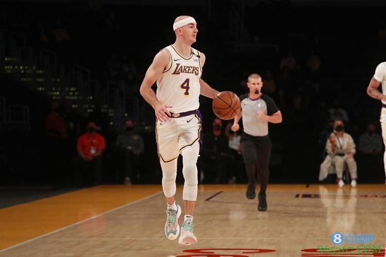 队记Q&A：三后卫湖人优先留卡鲁索 德罗赞非实际引援目标