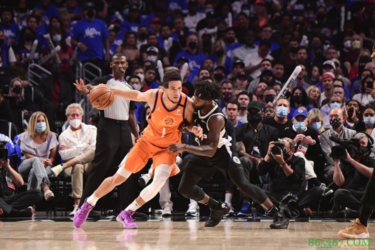 帕金斯:太阳最大的问题是贝弗利像条紧身裤一样缠住了布克