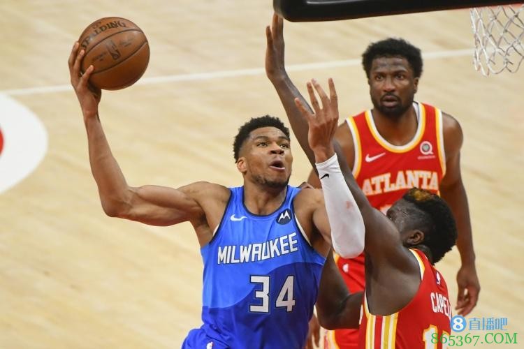 字母哥季后赛17次单场至少30分10板 追平摩西-马龙升至历史第14