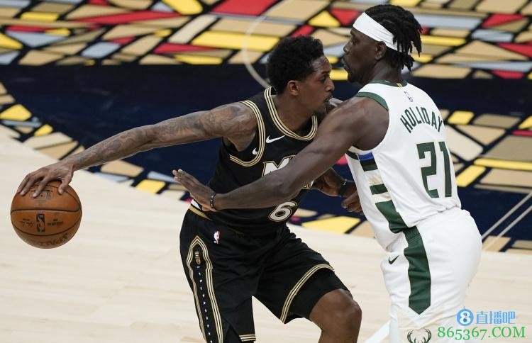 临危受命！路威上半场4投全中独得13分4板